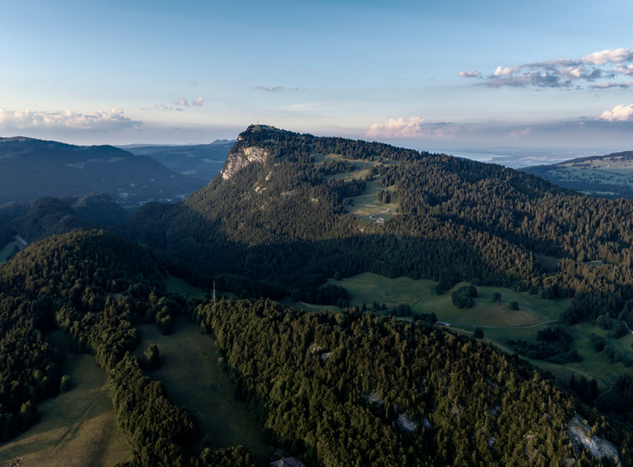 Discover the beauty of La Vallée de Joux